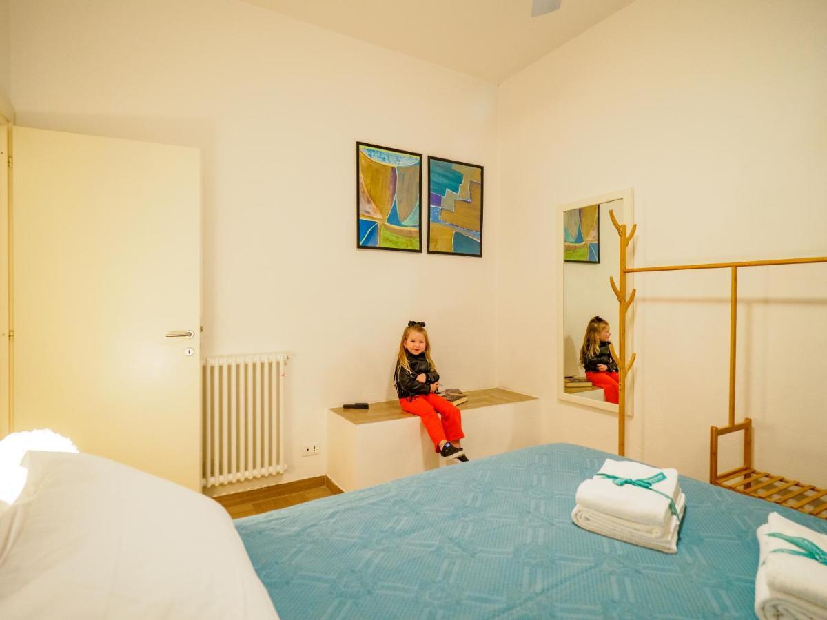 Casa Pina Quiet Apartment เวอนาซซา ภายนอก รูปภาพ